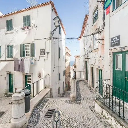Alfama Lyfe